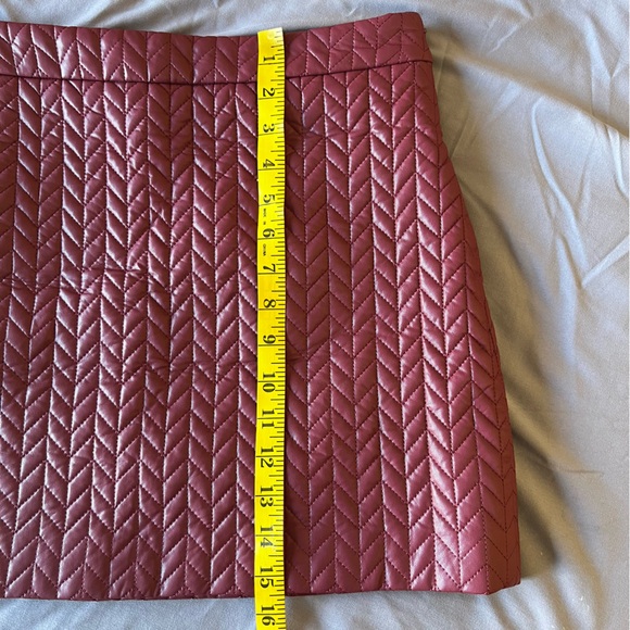Commense Quilted Red Faux Leather Mini Skirt - NWT - Picture 7 of 7